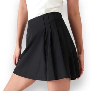Athleta Fairway Pleated Skort Black size Medium